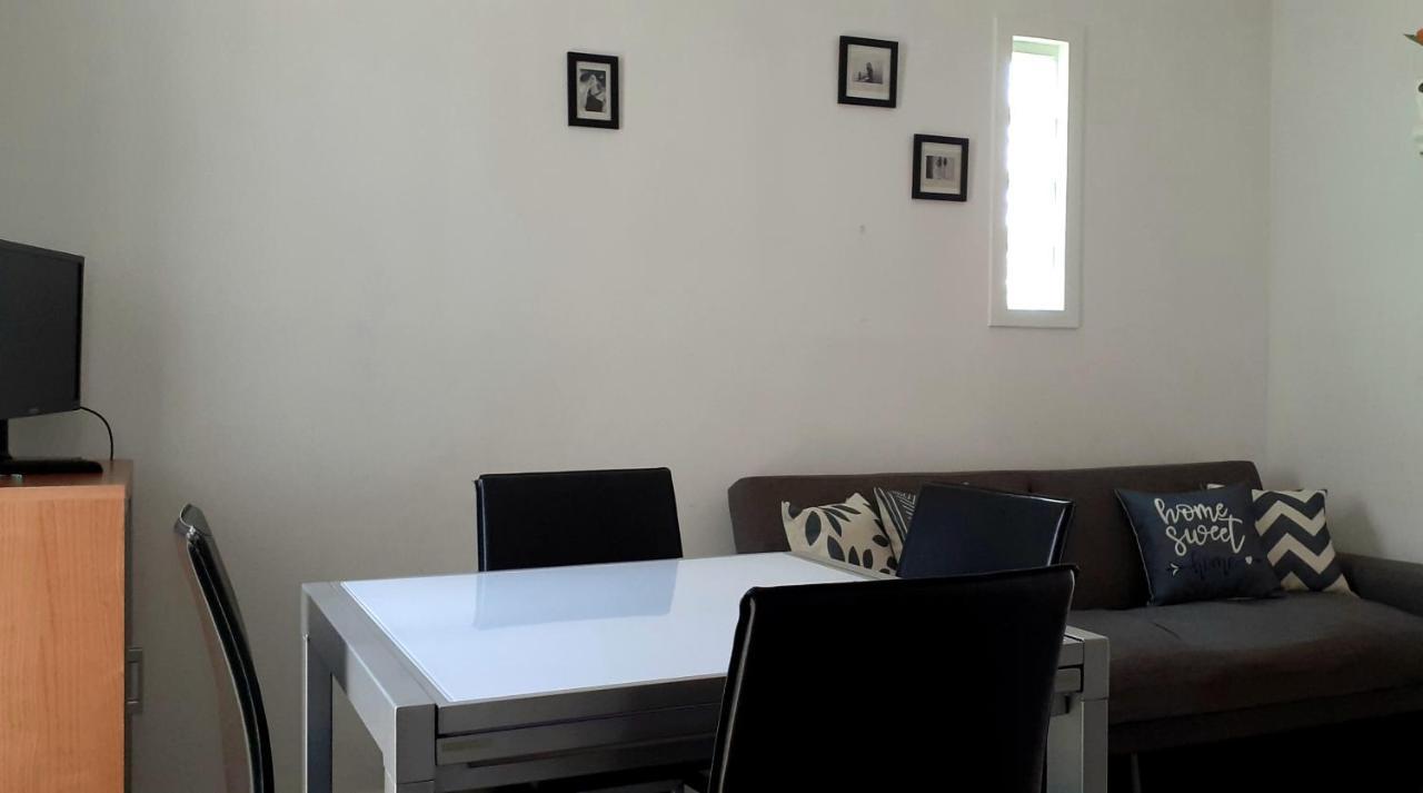 8 Via V. Monti Villa Loiri Porto San Paolo Luaran gambar